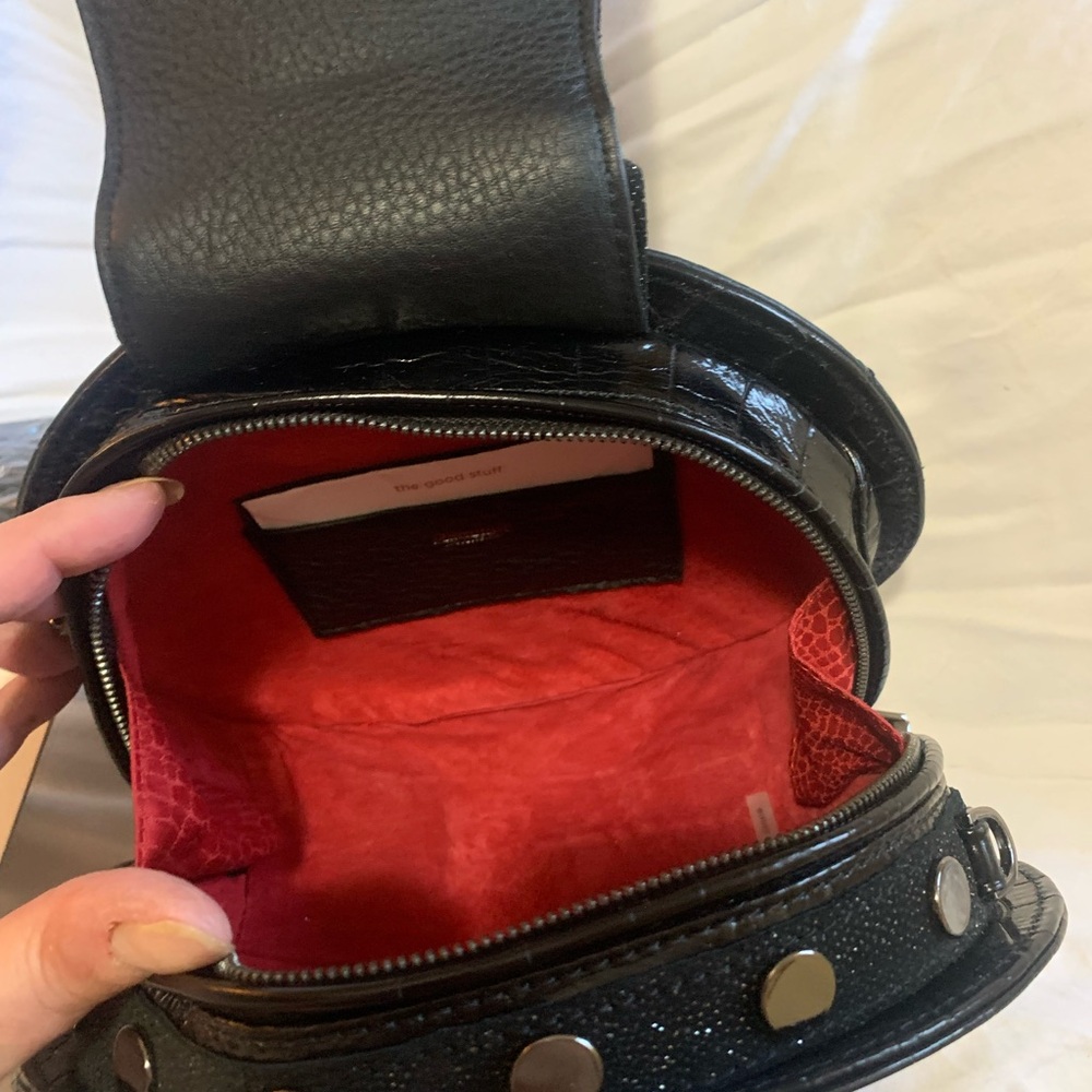 Hammitt NWT Gregory Half Pipe Crossbody/Clutch in Black Crock w/Dust Bag - Picture 5 of 6